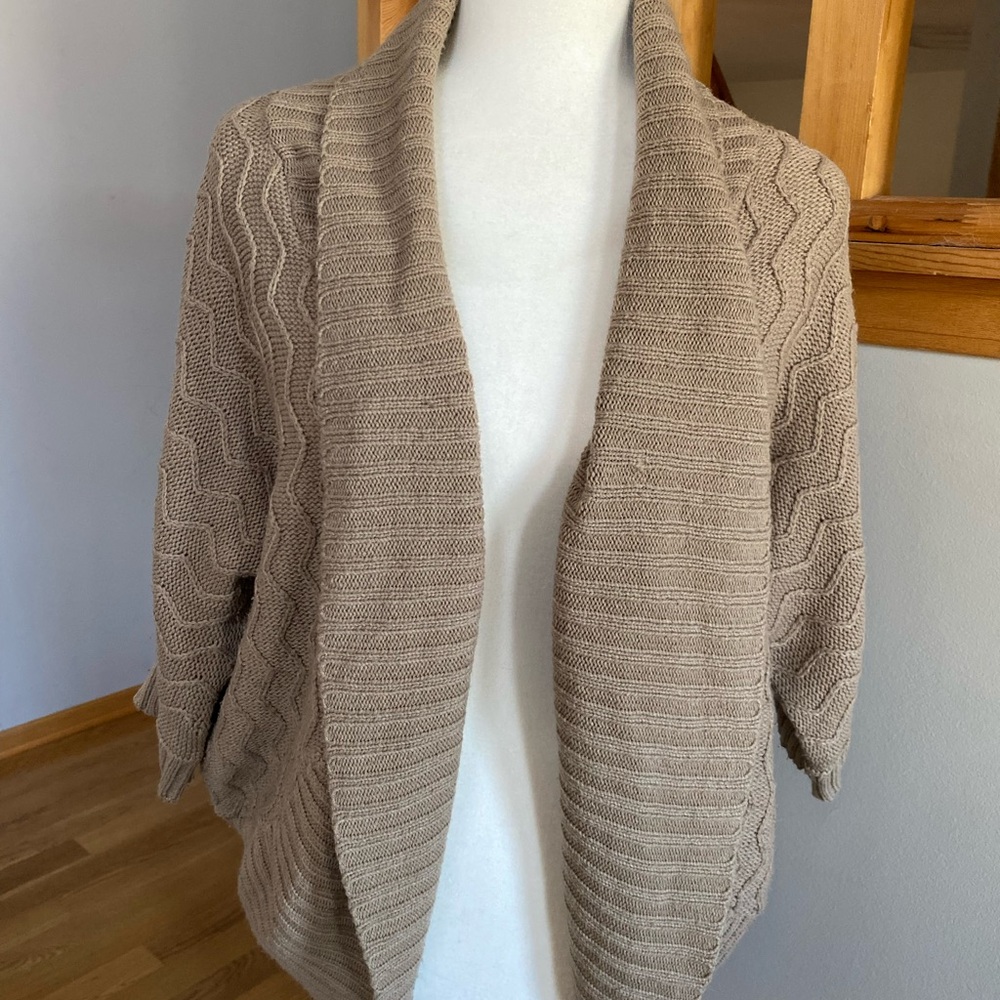 Beige/Tan Cardigan